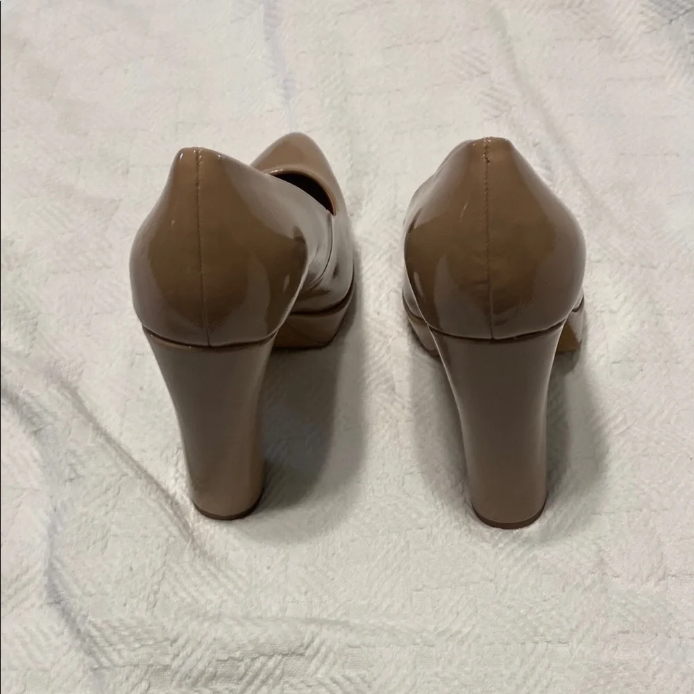 Jessica Simpson Glossy Brown Heels - Picture 5 of 7